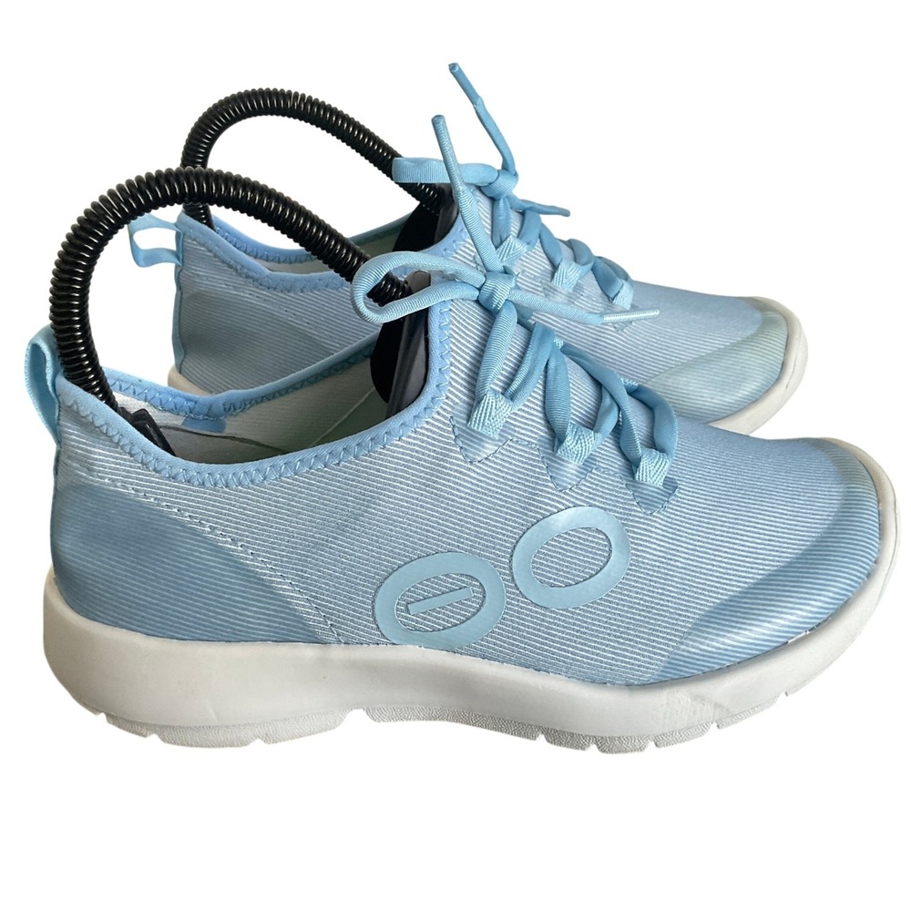 OOFOS OOmg Fiber Low Knit Recovery Sneaker Light Blue Womens 7 1012023-101